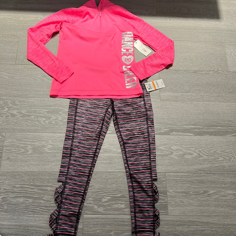 NWT Ideology Matching Set size 7/8